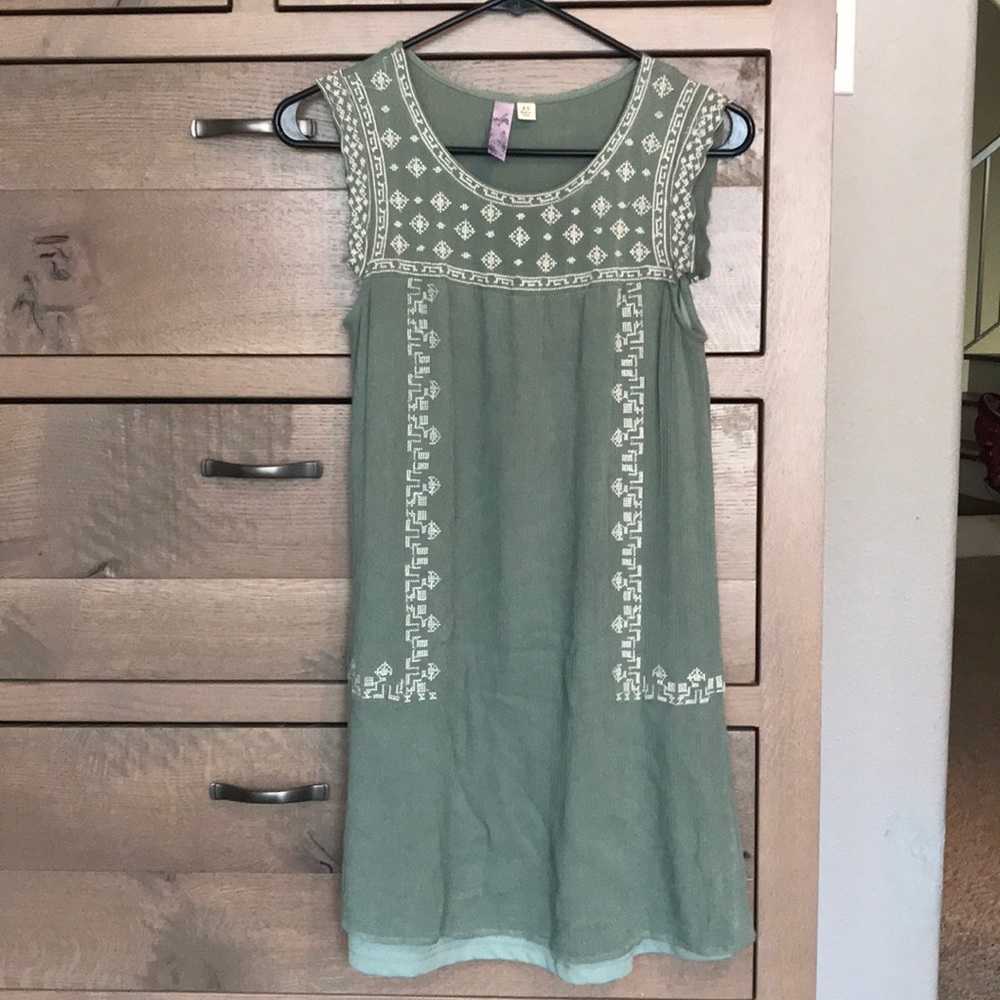 Alya Dress